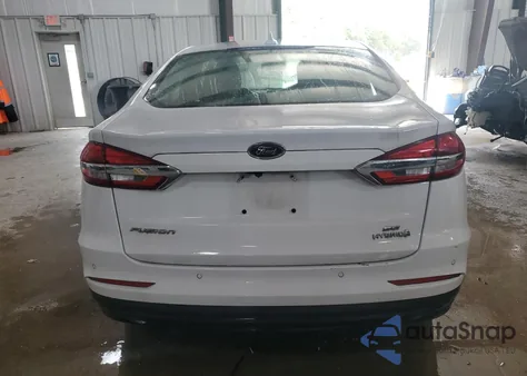2019 Ford Fusion Se z USA, uszkodzony, nr VIN 3FA6P0LU3KR117035